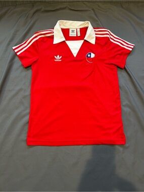 Retro Adidas Chili National Team Soccer Jersey (GREAT CONDITION)